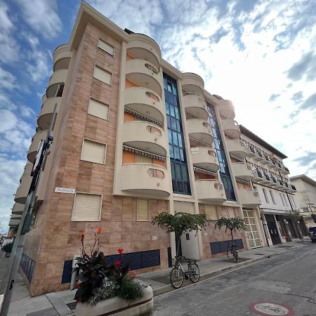 Residence Mirage Градо Екстериор снимка