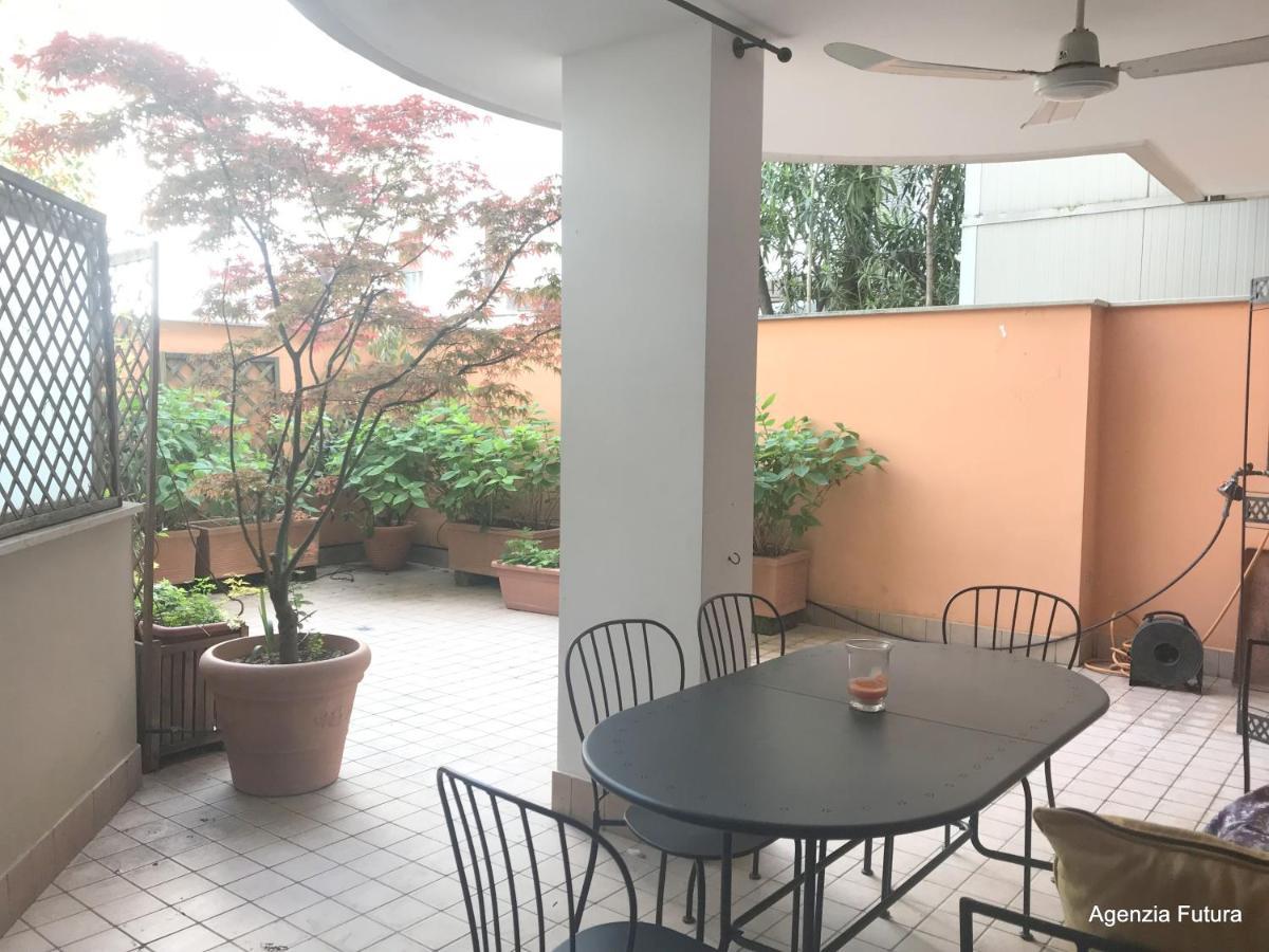 Residence Mirage Градо Екстериор снимка