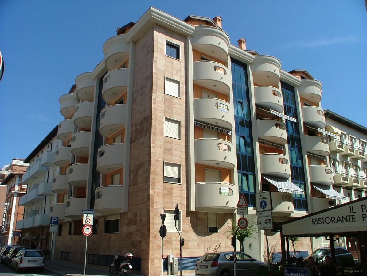 Residence Mirage Градо Екстериор снимка